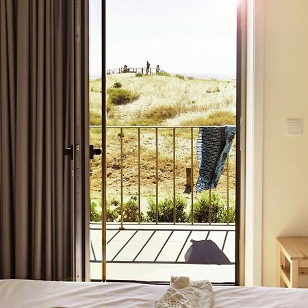 Surfivor Surf Camp Hotell Esmoriz Exteriör bild